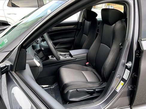 Used 2021 Honda Accord LX image 18