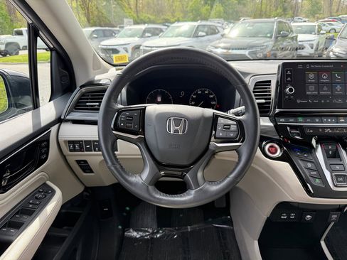 Used 2025 Honda Odyssey Elite image 21