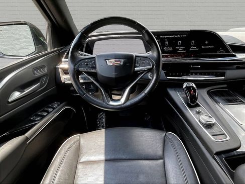 Used 2023 Cadillac Escalade Sport w/ LPO, ONYX Package AWD/4WD image 7