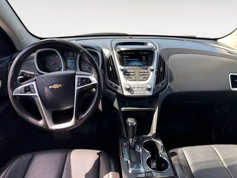 Used 2017 Chevrolet Equinox Premier w/ Enhanced Convenience Package AWD/4WD image 10