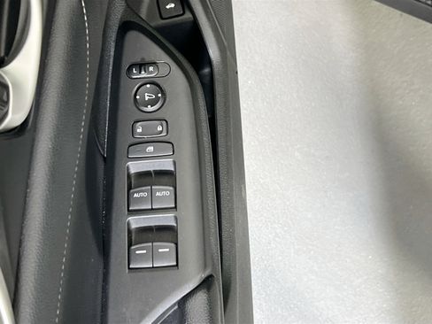 Used 2018 Honda Civic Touring image 18