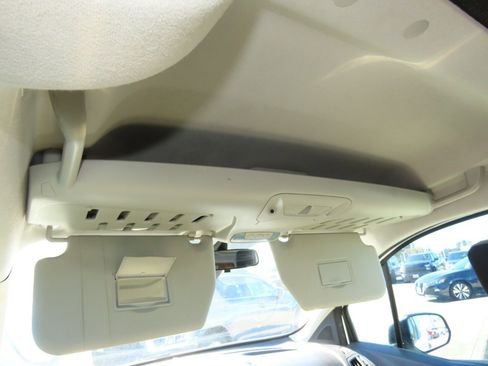 Used 2018 Ford Transit Connect XLT image 20