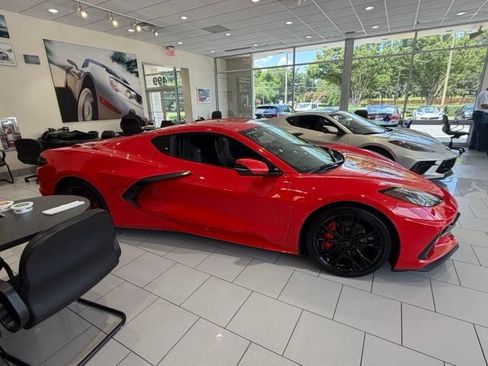 Used 2021 Chevrolet Corvette Stingray Preferred Cpe w/ Battery Protection Package RWD image 10