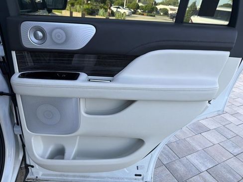 Certified 2024 Lincoln Navigator Black Label AWD/4WD image 22