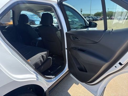 Used 2024 Chevrolet Equinox LT AWD/4WD image 42