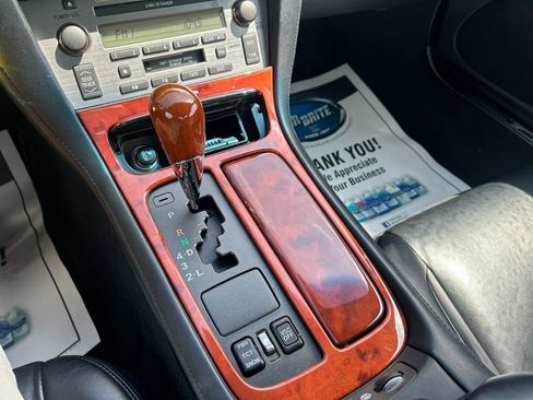 Used 2002 Lexus SC 430 Convertible RWD image 18