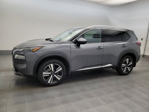 Used 2022 Nissan Rogue SL FWD image 2