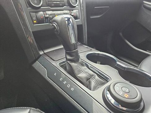 Used 2019 Ford Explorer XLT w/ Equipment Group 202A image 29