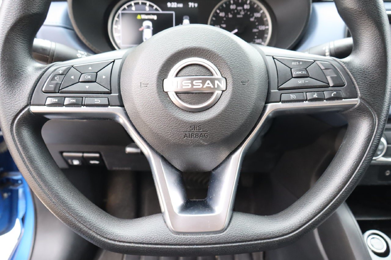 Used 2024 Nissan Versa SV FWD image 10