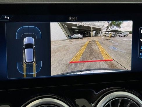 Certified 2025 Mercedes-Benz GLA 250 image 9