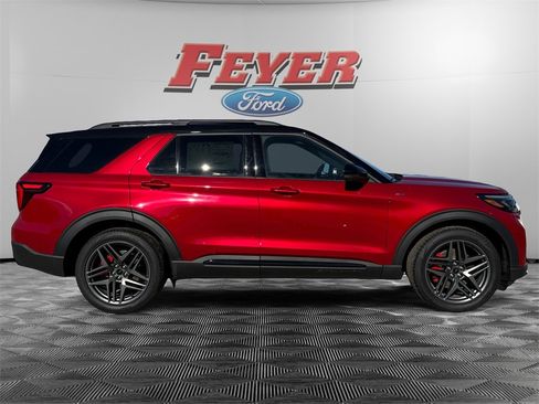 New 2025 Ford Explorer ST-Line w/ Premium Package image 6