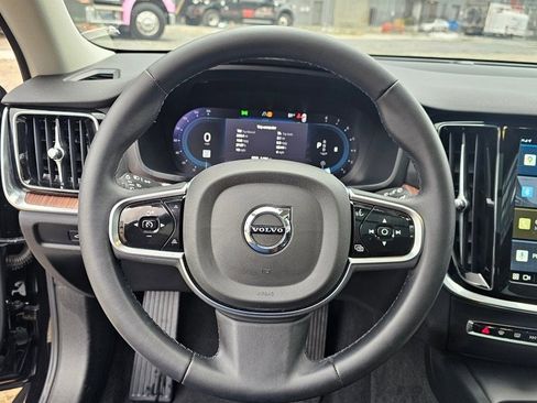 Certified 2024 Volvo V60 B5 Cross Country Plus image 21