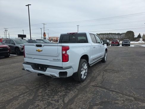 New 2026 Chevrolet Silverado 1500 High Country AWD/4WD image 17