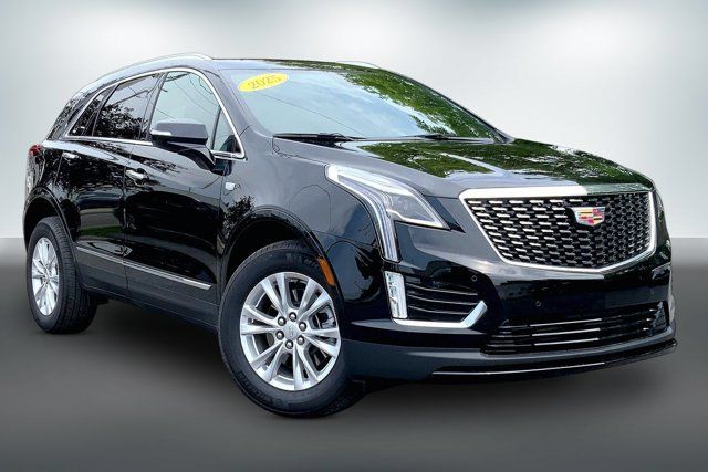 Used 2025 Cadillac XT5 Luxury w/ LPO, Floor Liner Package AWD/4WD image 1