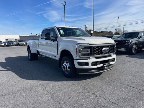 New 2026 Ford F350 Platinum image 4