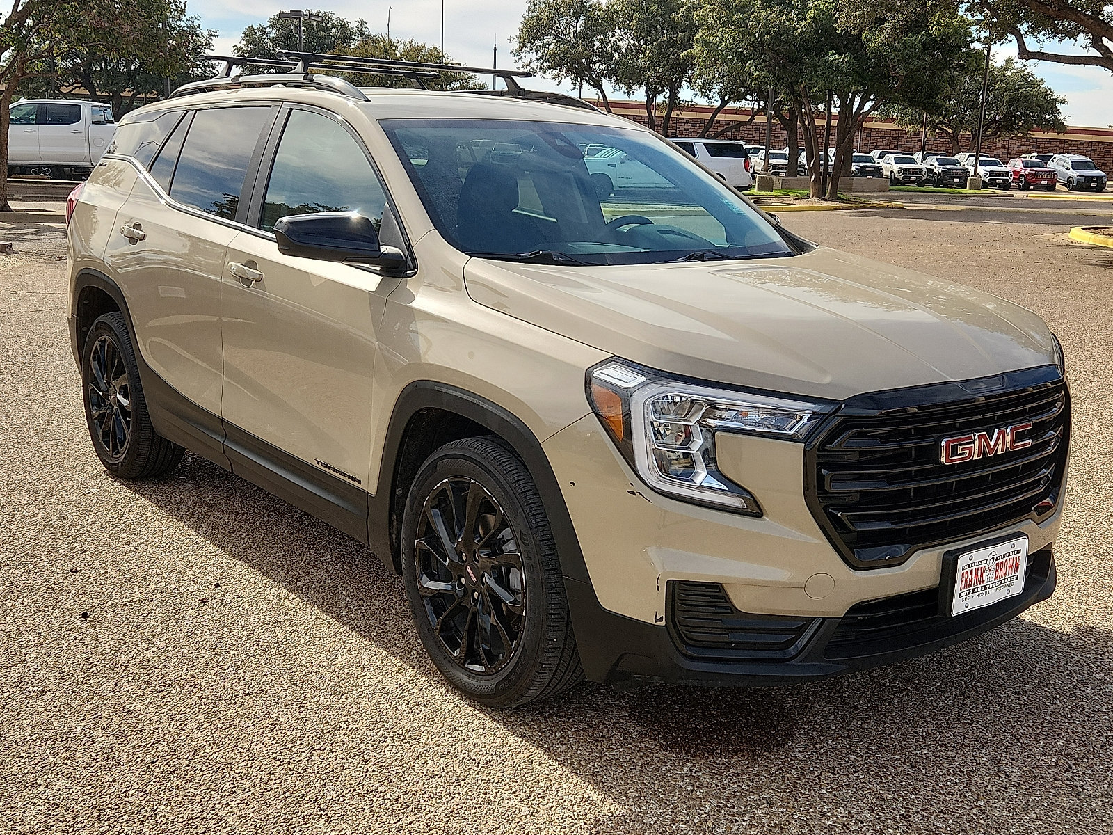Used 2023 GMC Terrain SLE w/ Driver Convenience Package FWD image 7