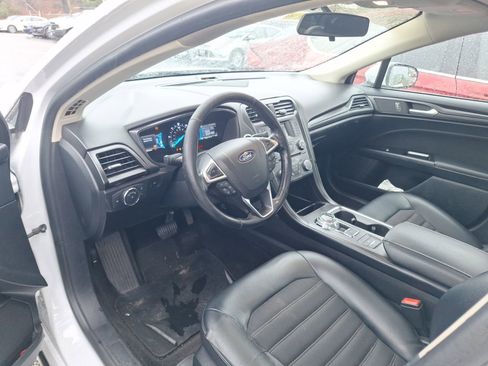 Used 2018 Ford Fusion SE w/ Equipment Group 601A image 7