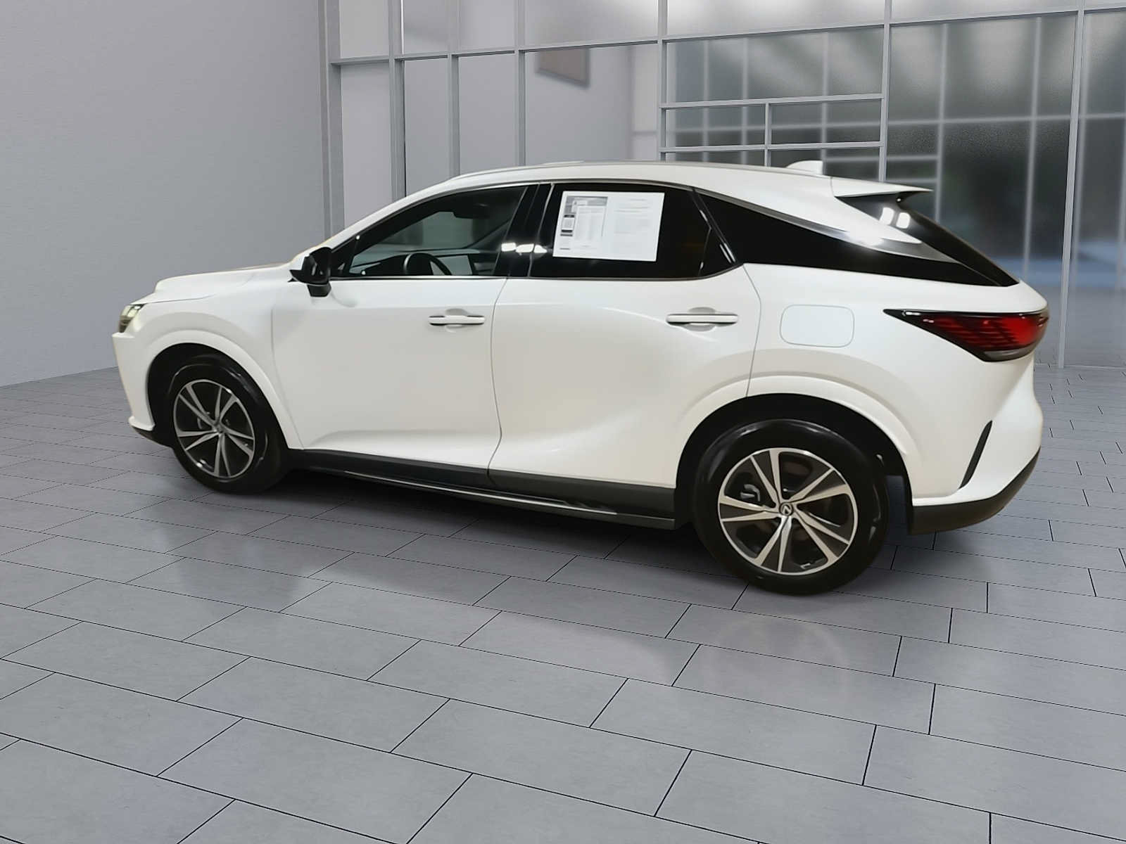 Used 2024 Lexus RX 350 Premium w/ Accessory Package (Z1) AWD/4WD image 6