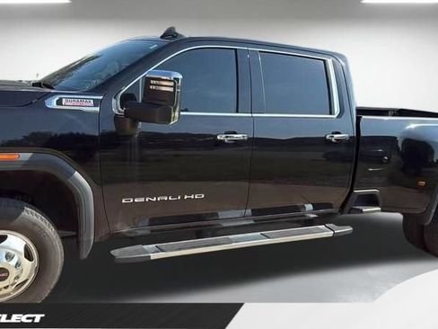 Used 2023 GMC Sierra 3500 Denali w/ Denali Ultimate Package AWD/4WD image 5