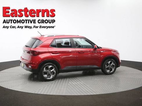 Used 2023 Hyundai Venue Limited FWD image 43