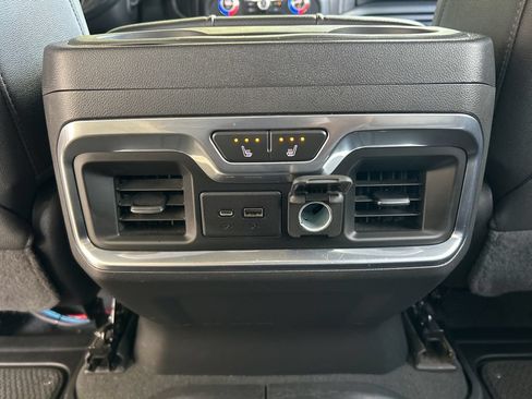 Used 2021 GMC Sierra 1500 AT4 w/ AT4 Preferred Package AWD/4WD image 13