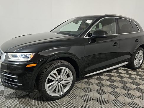 Used 2019 Audi Q5 2.0T Premium Plus w/ Premium Plus Package AWD/4WD image 1
