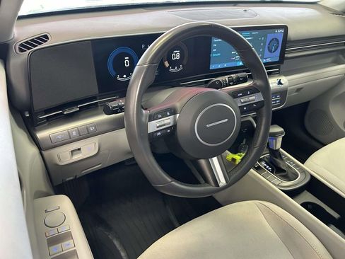 Used 2024 Hyundai Kona SEL FWD image 12