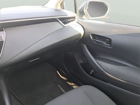 Used 2024 Toyota Corolla LE FWD image 13
