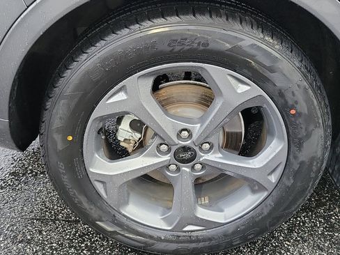 Used 2024 Ford Escape ST-Line w/ Cold Weather Package image 24