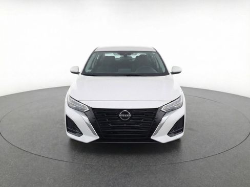 Used 2024 Nissan Altima 2.5 S image 2