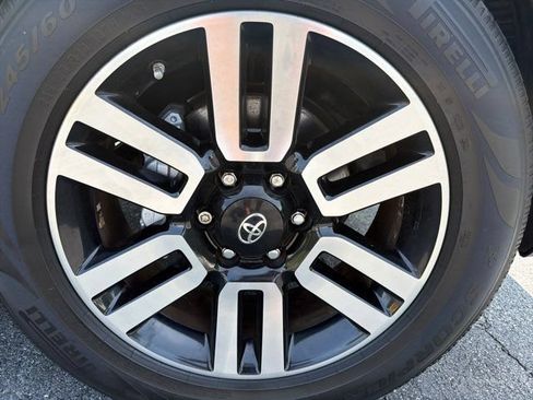 Used 2015 Toyota 4Runner Limited AWD/4WD image 8