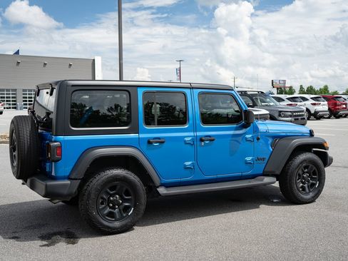 Used 2022 Jeep Wrangler Unlimited Sport AWD/4WD image 10