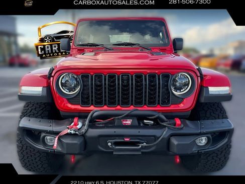 Used 2025 Jeep Wrangler Unlimited Rubicon AWD/4WD image 8