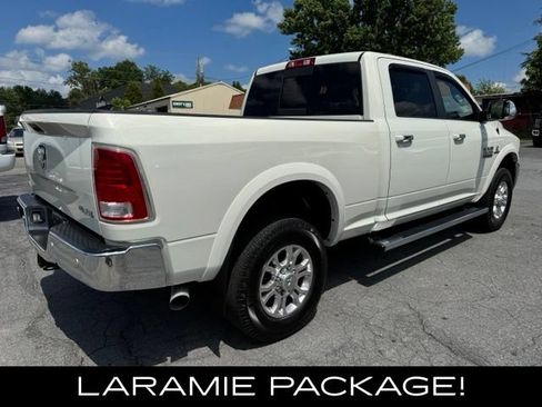 Used 2018 RAM 2500 Laramie w/ Convenience Group AWD/4WD image 2