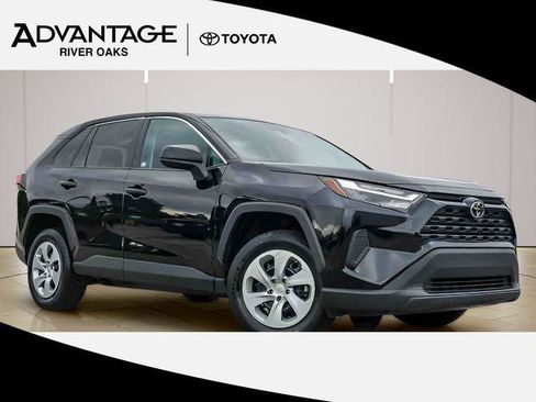 Certified 2025 Toyota RAV4 LE AWD/4WD image 1
