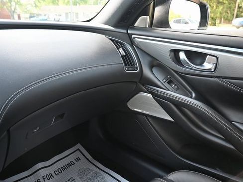Used 2018 INFINITI Q60 3.0t Luxe image 25