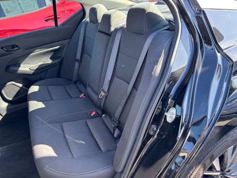 Used 2025 Nissan Altima 2.5 SV image 38