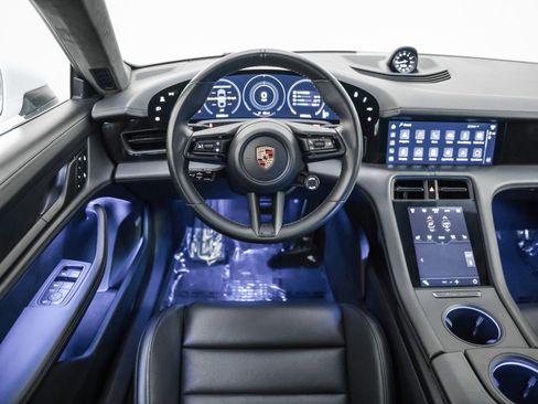 Certified 2022 Porsche Taycan GTS image 15