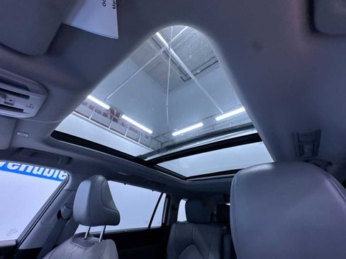 Used 2023 Toyota Highlander Platinum image 46
