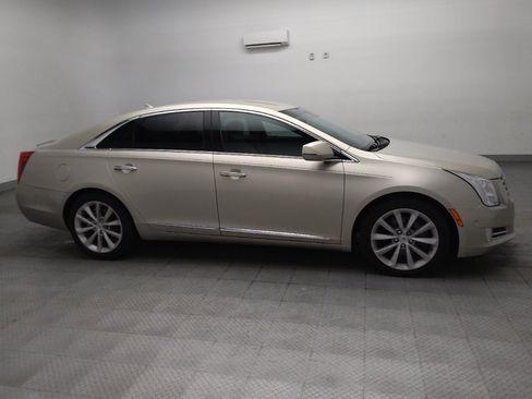 Used 2014 Cadillac XTS Luxury w/ Driver Awareness Package FWD image 11