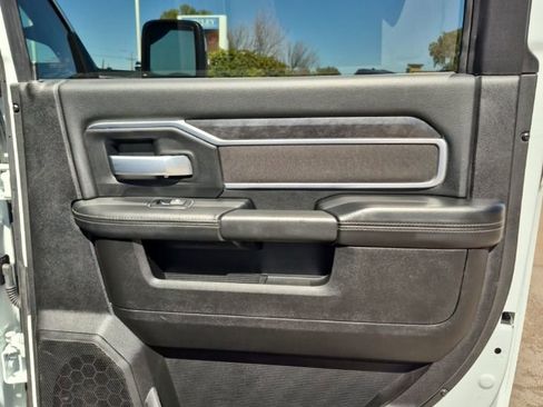 Used 2024 RAM 3500 Big Horn AWD/4WD image 19