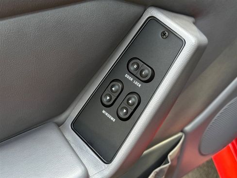 Used 1993 Ford Mustang Cobra image 46