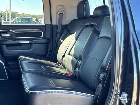 Used 2019 RAM 3500 Laramie image 8