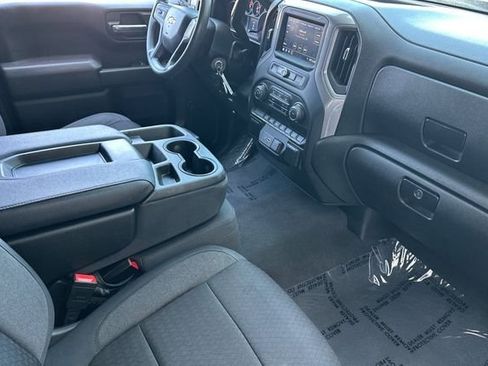 Used 2022 Chevrolet Silverado 1500 Custom RWD image 17