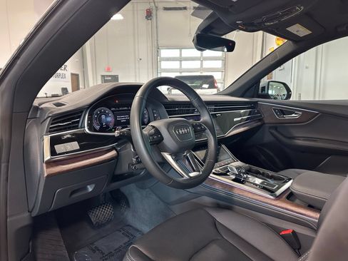 Used 2023 Audi Q8 Premium Plus AWD/4WD image 17