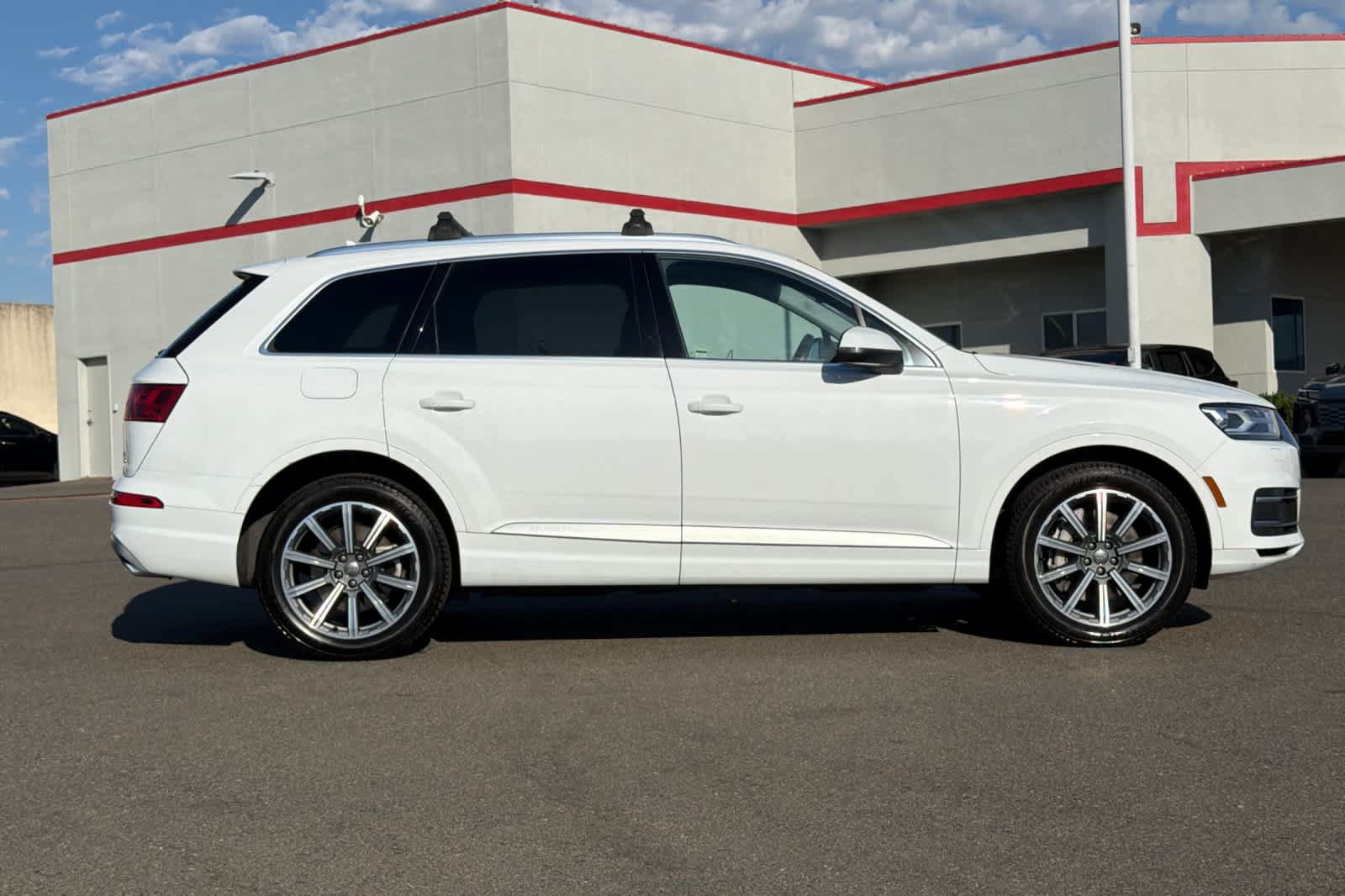 Used 2018 Audi Q7 3.0T Premium Plus AWD/4WD image 6