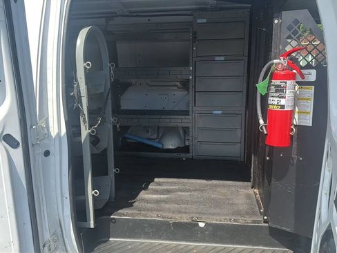Used 2014 Ford E-350 and Econoline 350 Super Duty RWD image 10