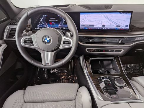 Used 2026 BMW X5 xDrive40i w/ M Sport Package AWD/4WD image 21