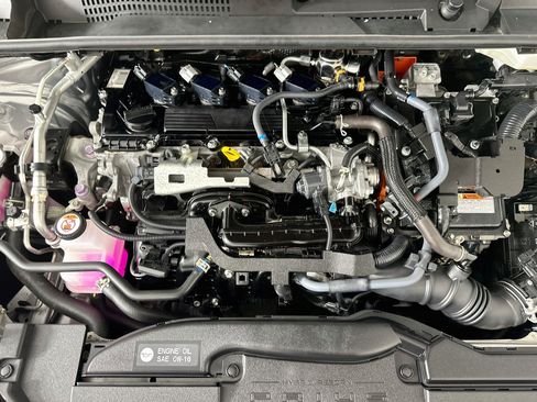 Used 2025 Toyota Prius LE FWD image 31