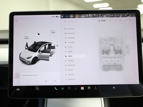 Used 2021 Tesla Model Y Long Range AWD/4WD image 59